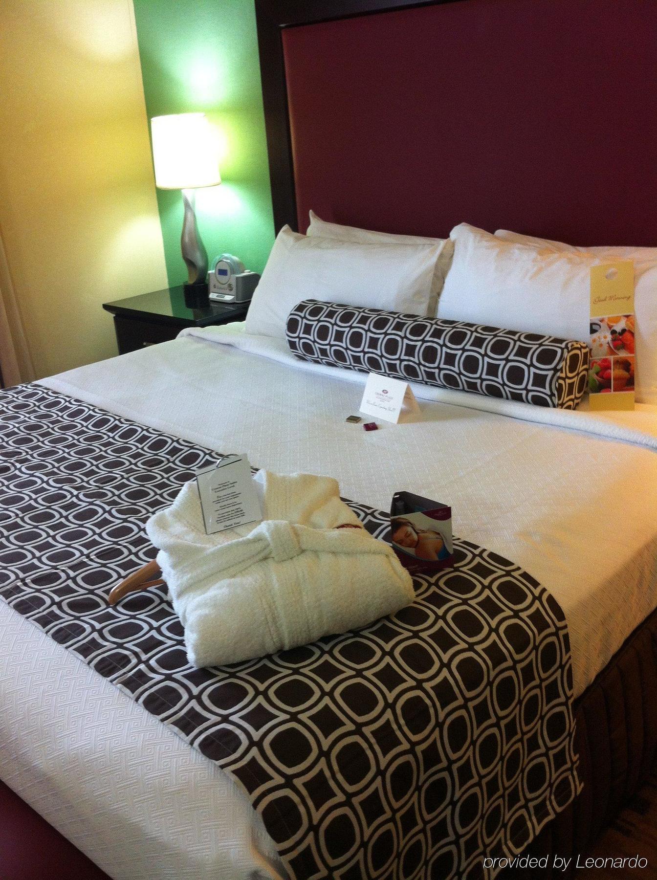 Crowne Plaza Suites Houston - Near Sugar Land Exterior foto
