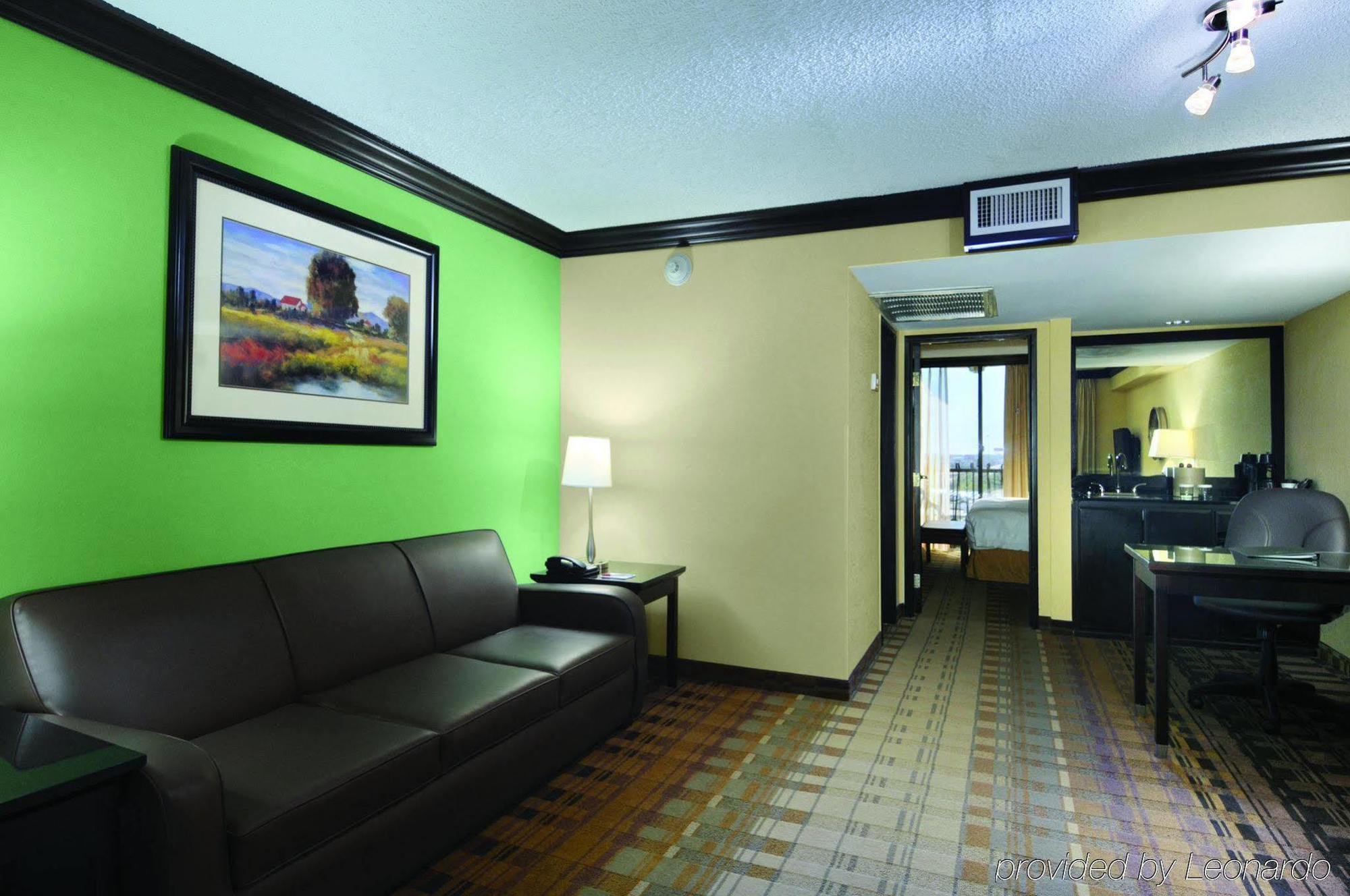 Crowne Plaza Suites Houston - Near Sugar Land Exterior foto