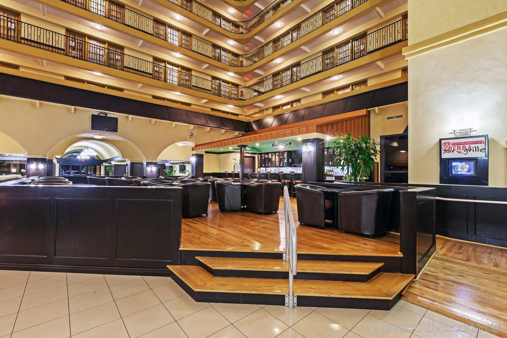 Crowne Plaza Suites Houston - Near Sugar Land Exterior foto