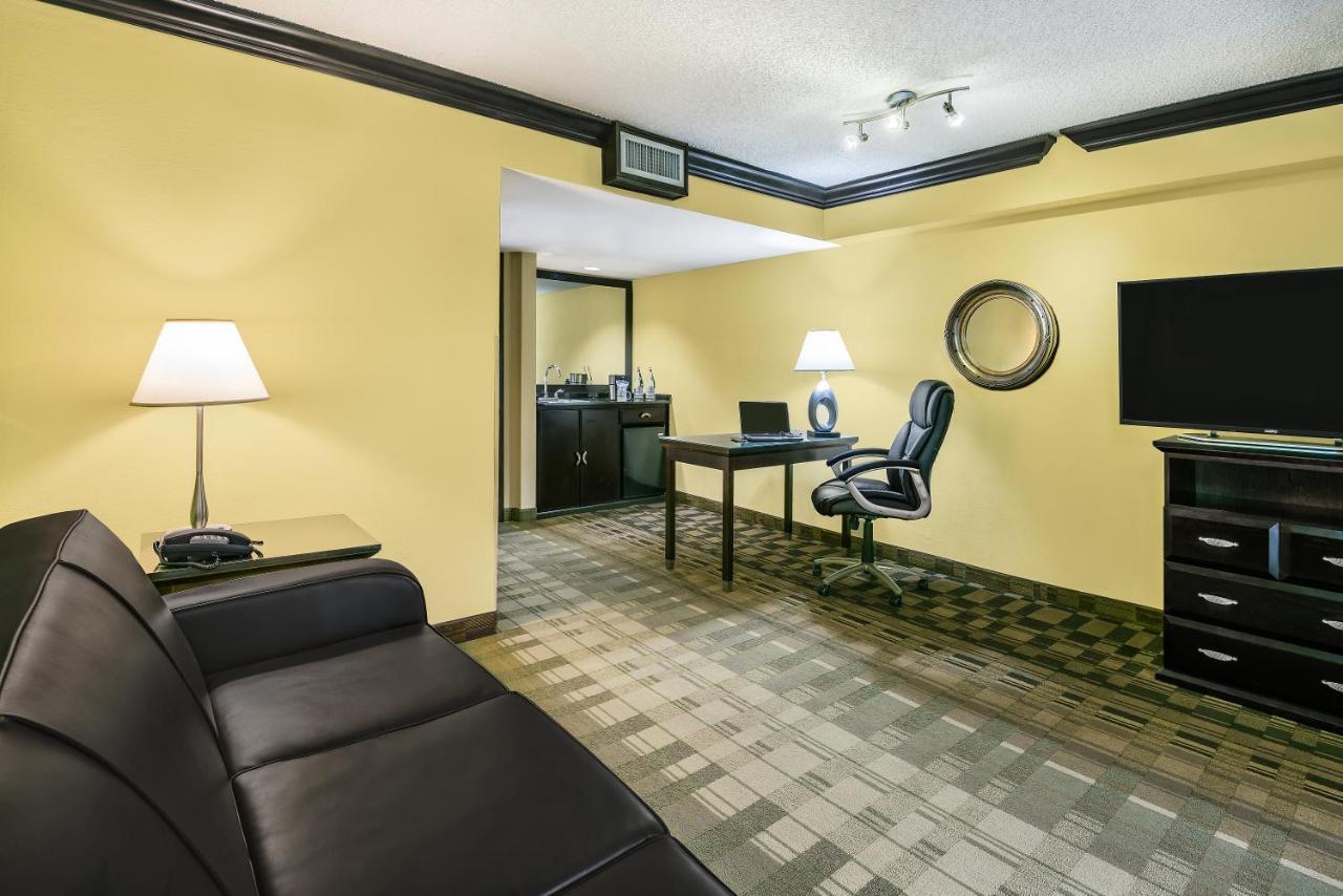 Crowne Plaza Suites Houston - Near Sugar Land Exterior foto
