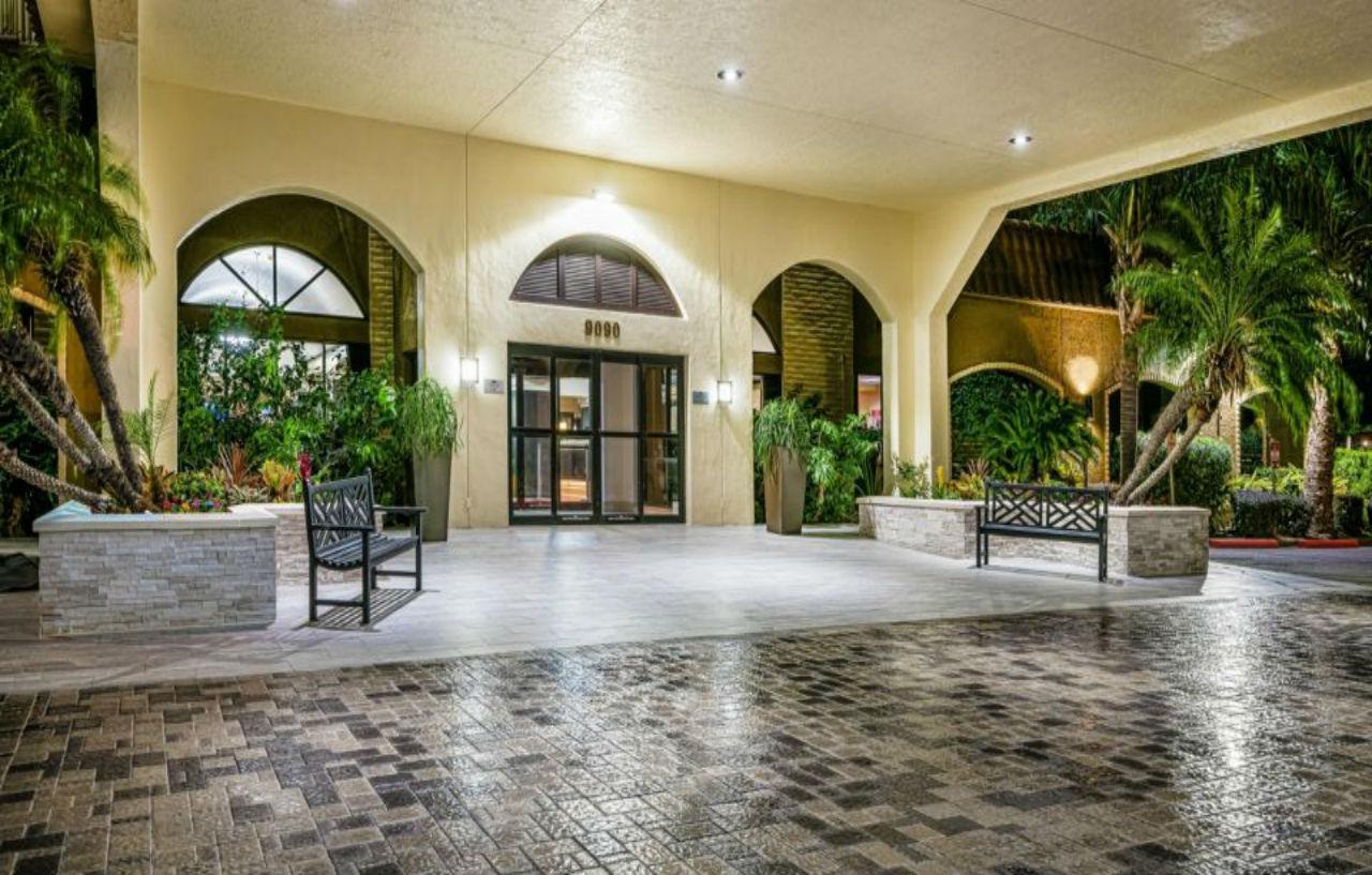 Crowne Plaza Suites Houston - Near Sugar Land Exterior foto